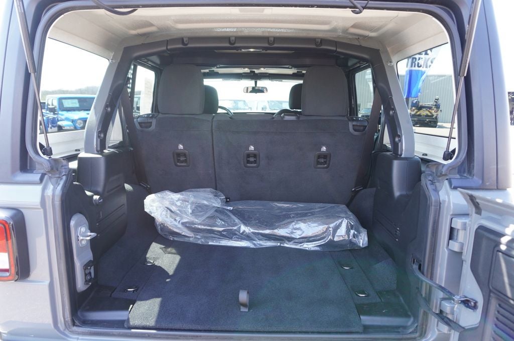 2022 Jeep Wrangler Unlimited Willys 4x4