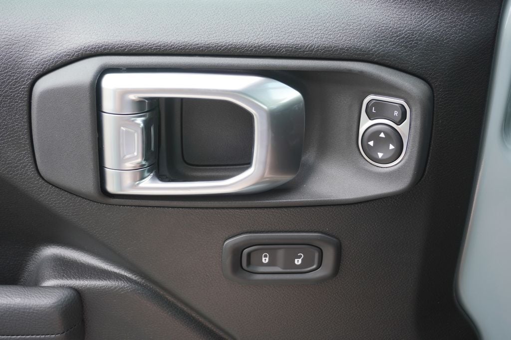 2026 Jeep Wrangler 4-Door Willys - Photo 21