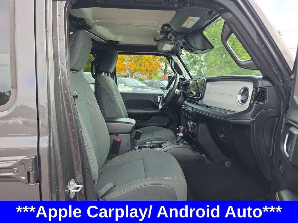 2025 Jeep Wrangler 4-Door Sahara 4x4