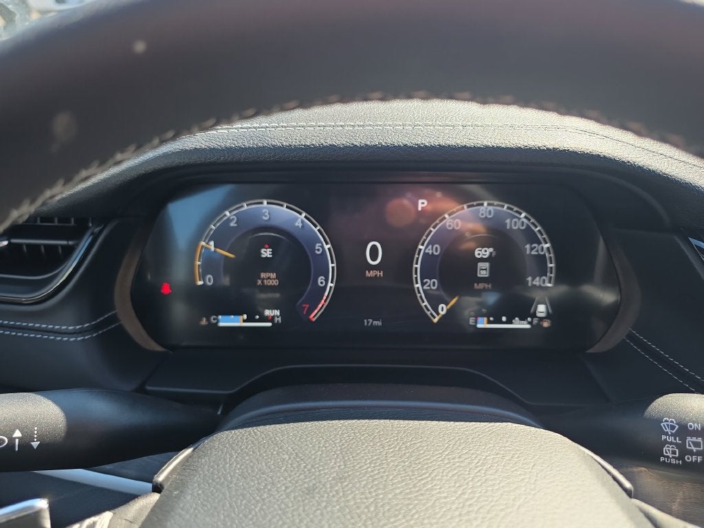 2027 Jeep Grand Cherokee GRAND CHEROKEE LAREDO ALTITUDE 4X4