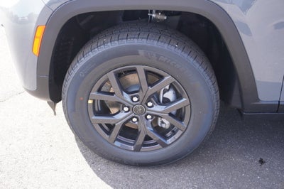 2027 Jeep Grand Cherokee GRAND CHEROKEE LAREDO ALTITUDE 4X4