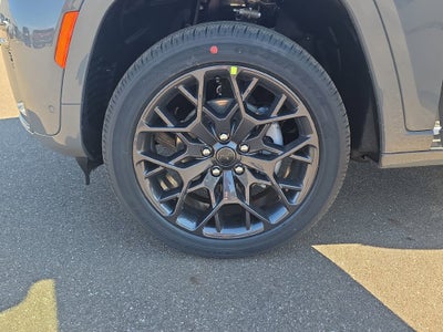 2027 Jeep Grand Cherokee GRAND CHEROKEE SUMMIT 4X4