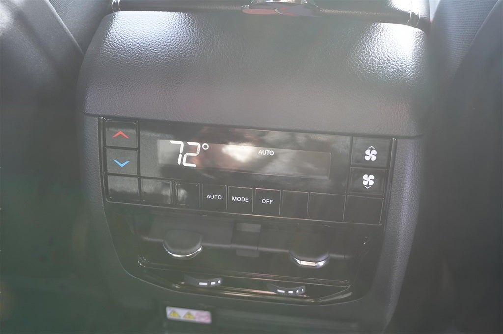 2025 Jeep Grand Cherokee GRAND CHEROKEE L ALTITUDE 4X4