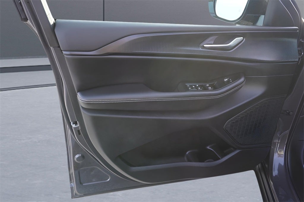 2025 Jeep Grand Cherokee GRAND CHEROKEE L ALTITUDE 4X4