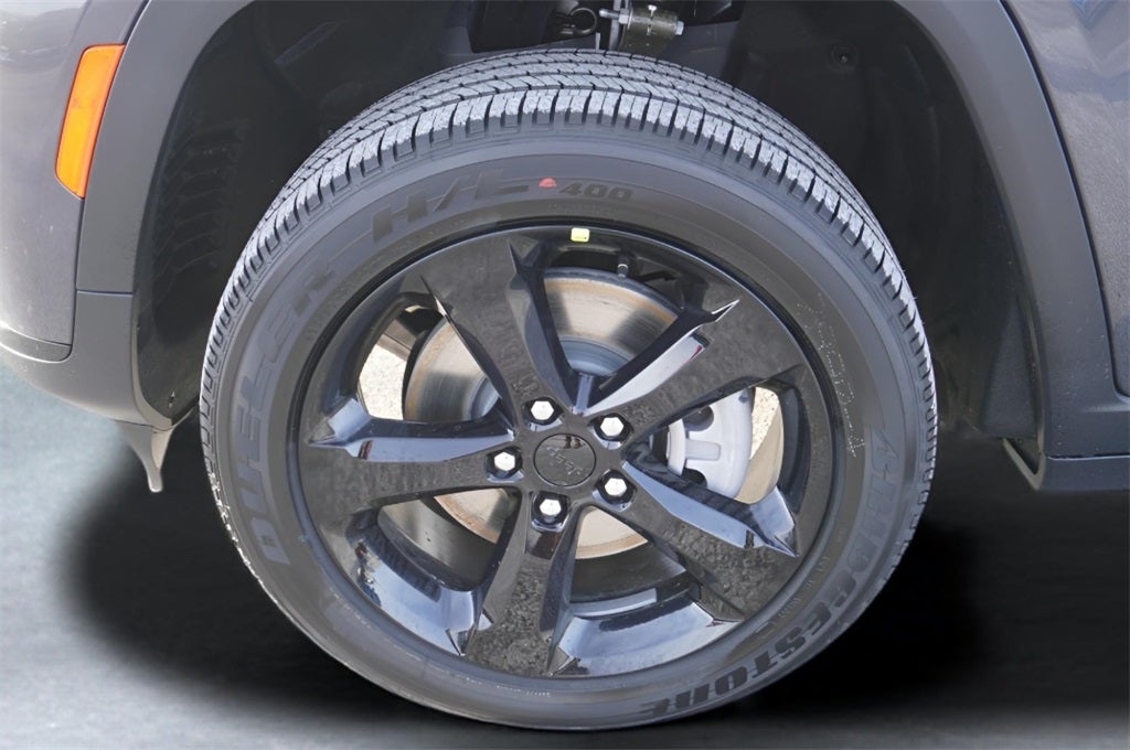 2025 Jeep Grand Cherokee GRAND CHEROKEE L ALTITUDE 4X4