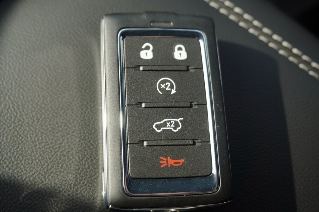 2025 Jeep Grand Cherokee GRAND CHEROKEE L ALTITUDE 4X4