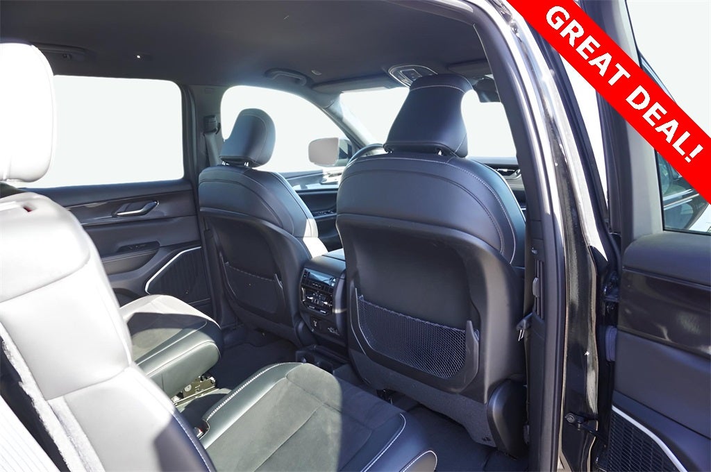 2022 Jeep Grand Cherokee L Altitude 4x4