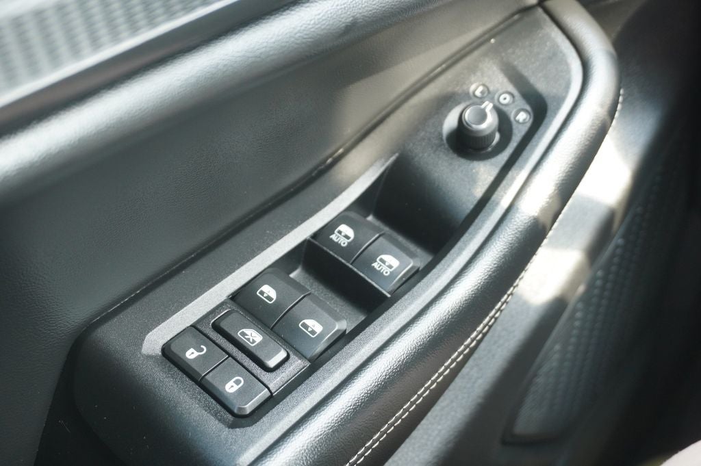 2023 Jeep Grand Cherokee L Altitude X 4x4
