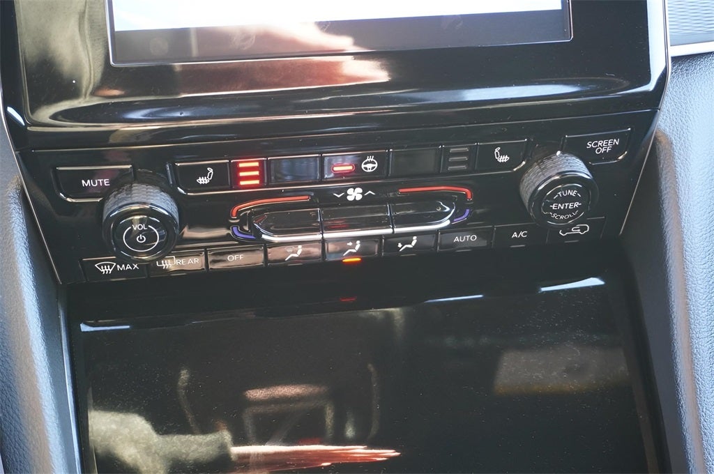 2025 Jeep Grand Cherokee GRAND CHEROKEE L ALTITUDE 4X4