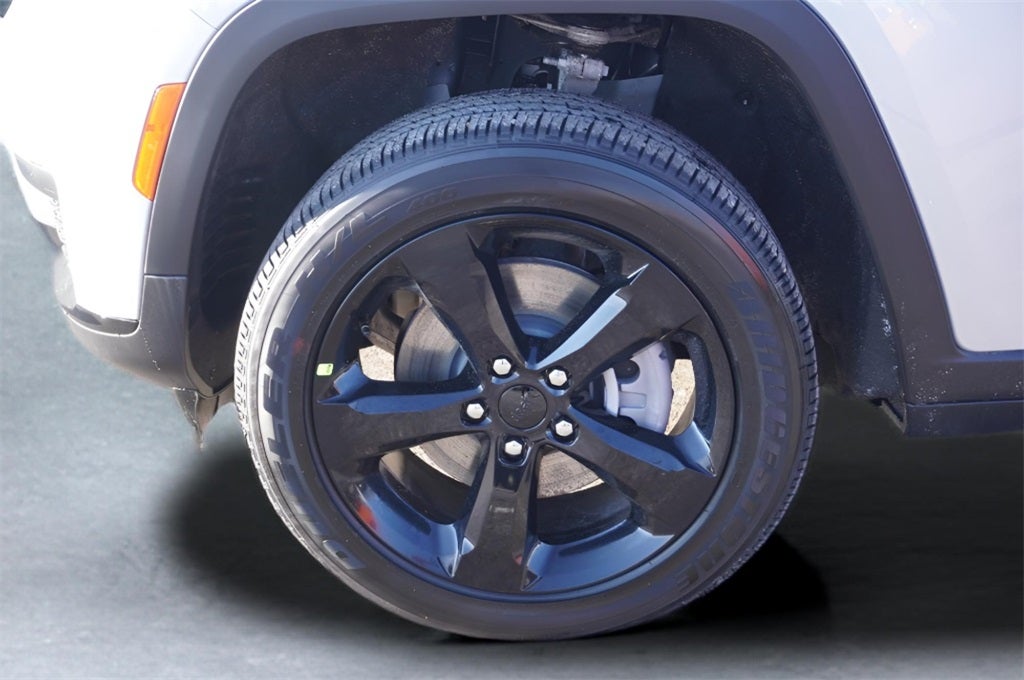 2025 Jeep Grand Cherokee GRAND CHEROKEE L ALTITUDE 4X4