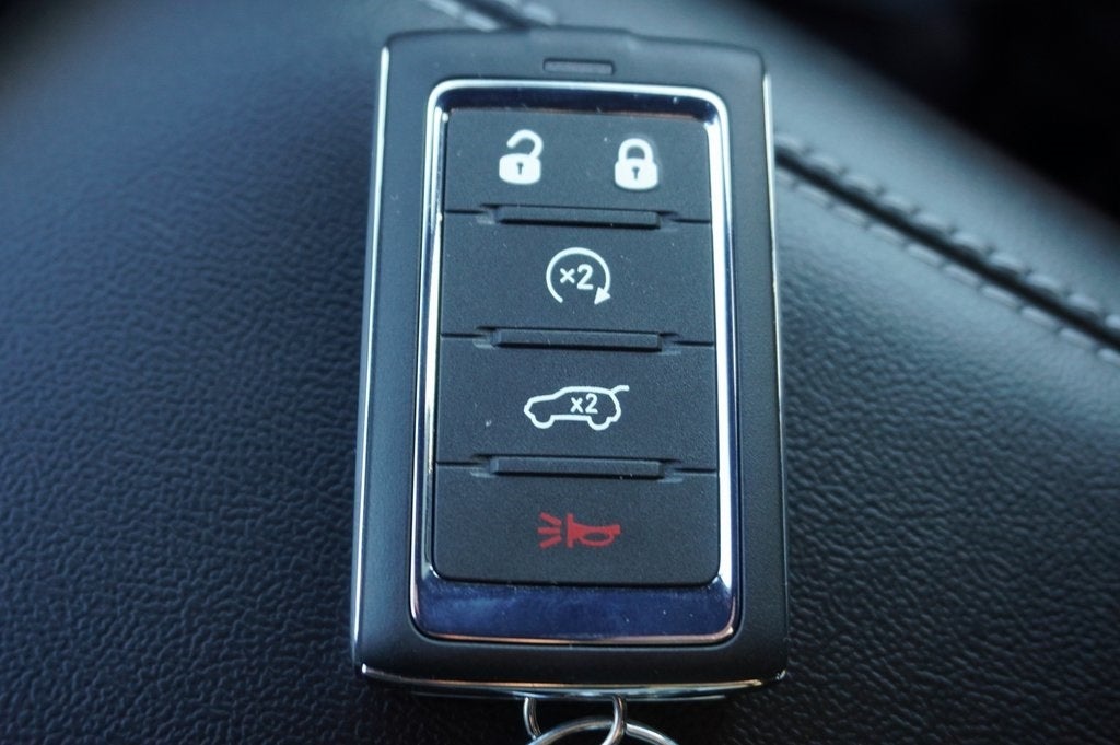 2025 Jeep Grand Cherokee GRAND CHEROKEE L ALTITUDE 4X4