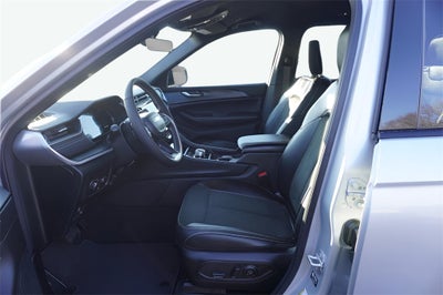 2025 Jeep Grand Cherokee GRAND CHEROKEE L ALTITUDE 4X4