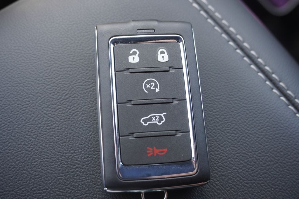 2026 Jeep Grand Cherokee GRAND CHEROKEE L LAREDO ALTITUDE 4X4
