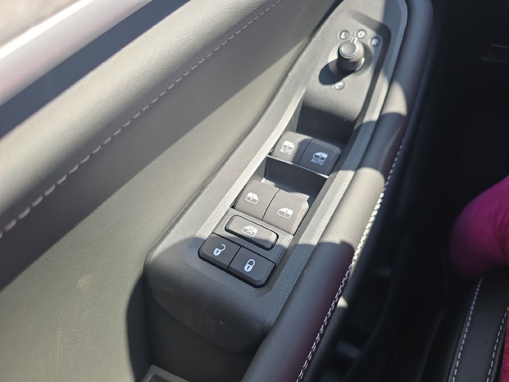 2027 Jeep Grand Cherokee GRAND CHEROKEE L LIMITED RESERVE 4X4