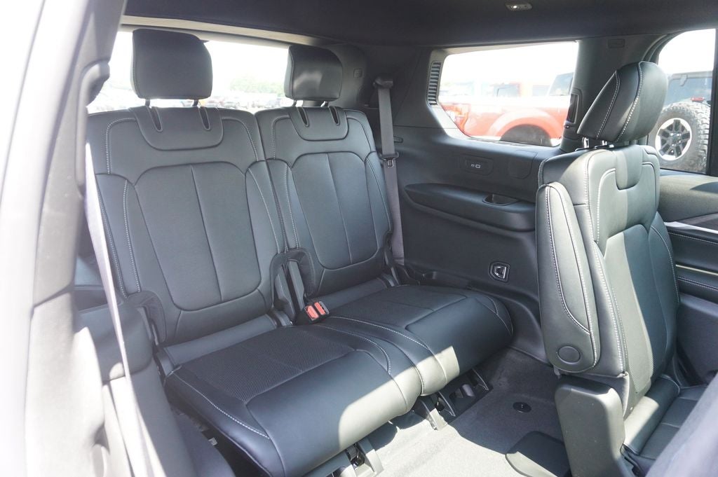 2026 Jeep Grand Cherokee GRAND CHEROKEE L LIMITED RESERVE 4X4