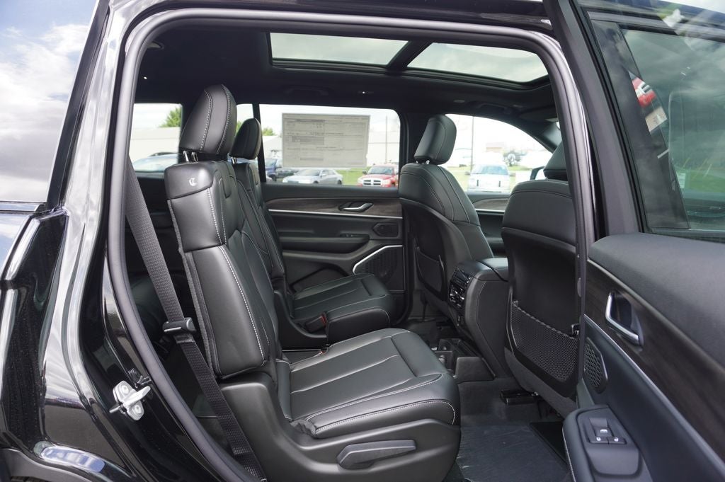 2026 Jeep Grand Cherokee GRAND CHEROKEE L LIMITED 4X4