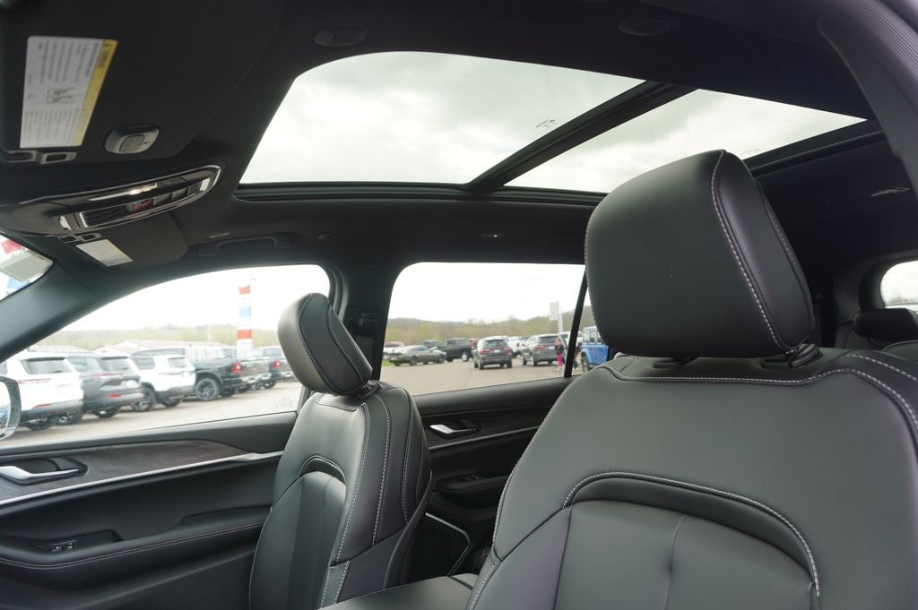 2026 Jeep Grand Cherokee GRAND CHEROKEE L LIMITED 4X4