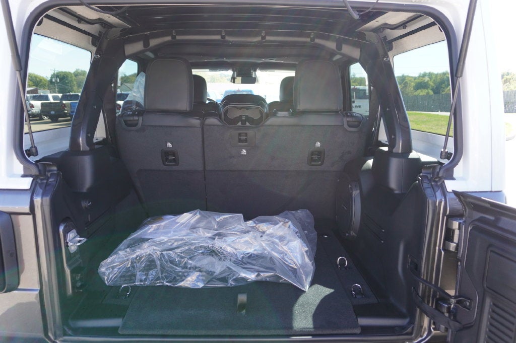 2027 Jeep Wrangler WRANGLER 4-DOOR RUBICON