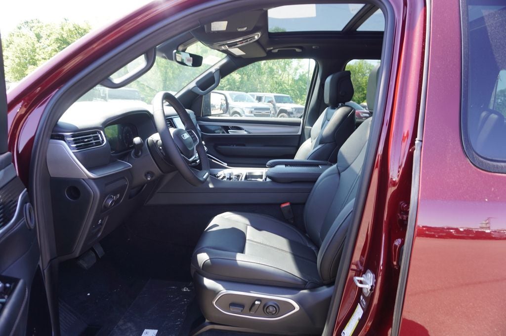 2026 Jeep Grand Wagoneer GRAND WAGONEER LIMITED ALTITUDE 4X4