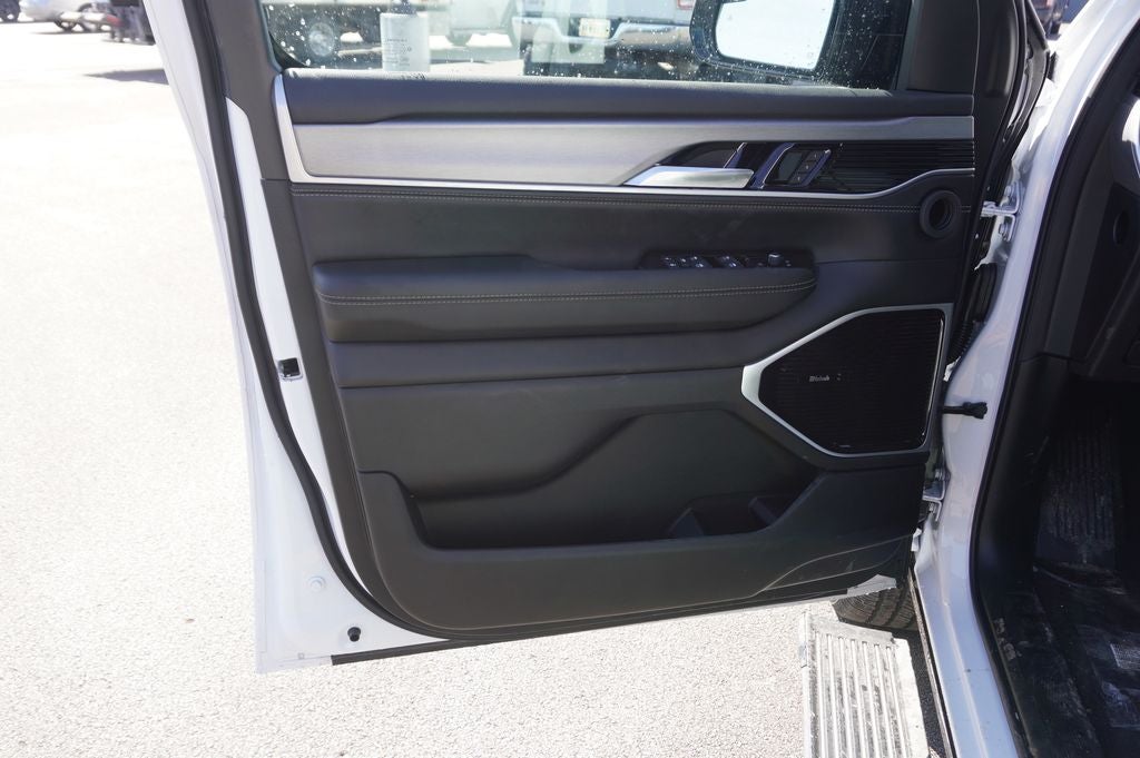 2026 Jeep Grand Wagoneer GRAND WAGONEER LIMITED ALTITUDE 4X4