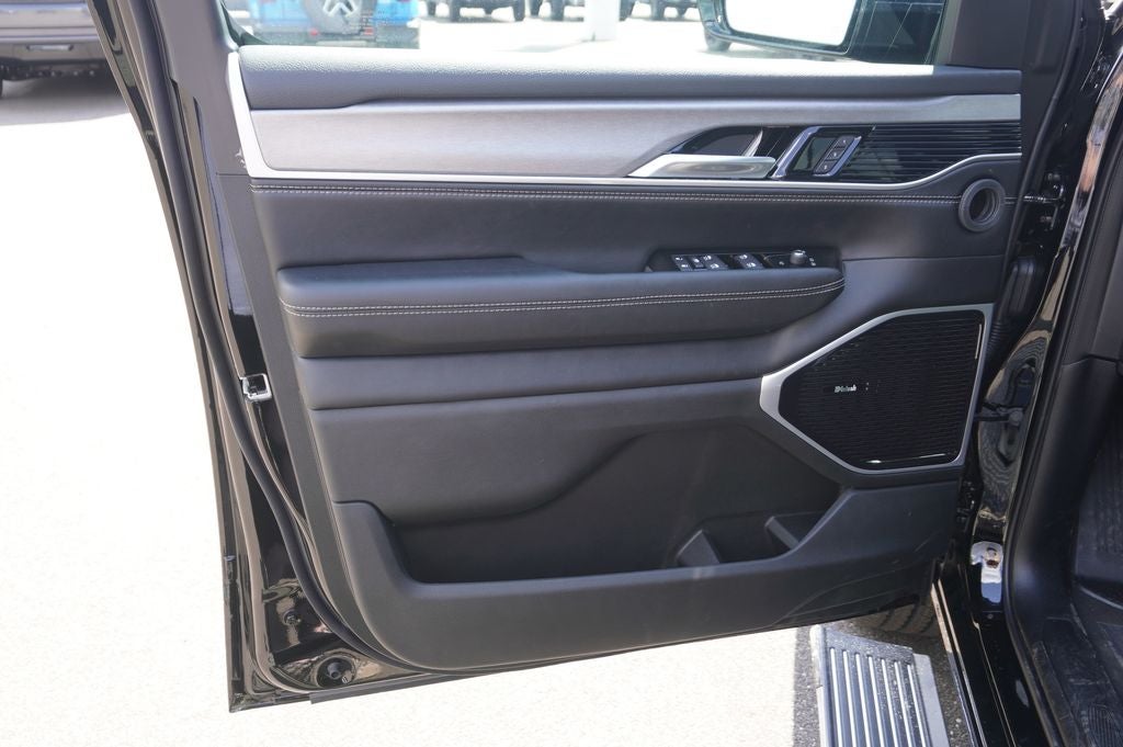 2026 Jeep Grand Wagoneer GRAND WAGONEER LIMITED ALTITUDE 4X4