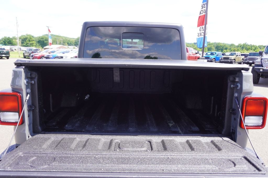 2022 Jeep Gladiator Overland 4x4