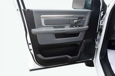 2019 RAM 1500 Classic Lone Star Crew Cab 4x4 5'7' Box