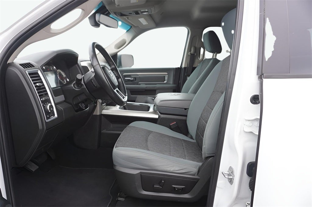 2019 RAM 1500 Classic Lone Star Crew Cab 4x4 5'7' Box