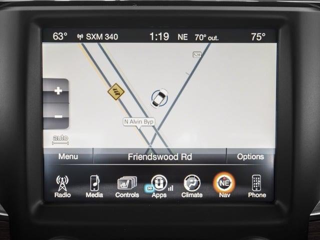 2017 RAM 1500 Laramie Crew Cab 4x4 6'4' Box