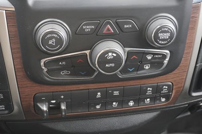 2017 RAM 1500 Laramie Crew Cab 4x4 6'4' Box