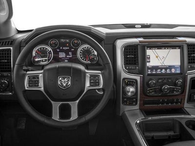 2017 RAM 1500 Laramie Crew Cab 4x4 6'4' Box