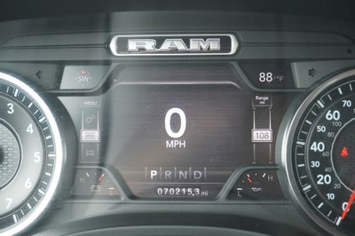 2020 RAM 1500 Big Horn Crew Cab 4x4 5'7' Box
