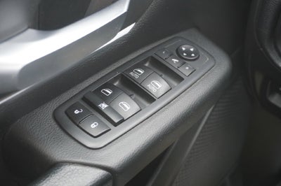 2020 RAM 1500 Big Horn Crew Cab 4x4 5'7' Box
