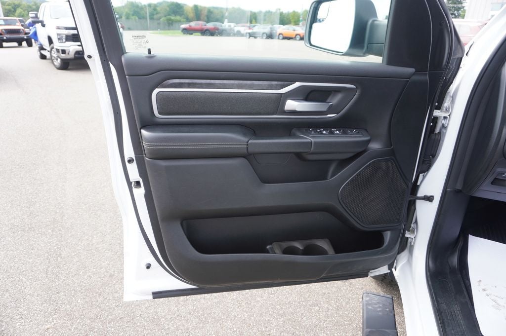 2020 RAM 1500 Big Horn Crew Cab 4x4 5'7' Box