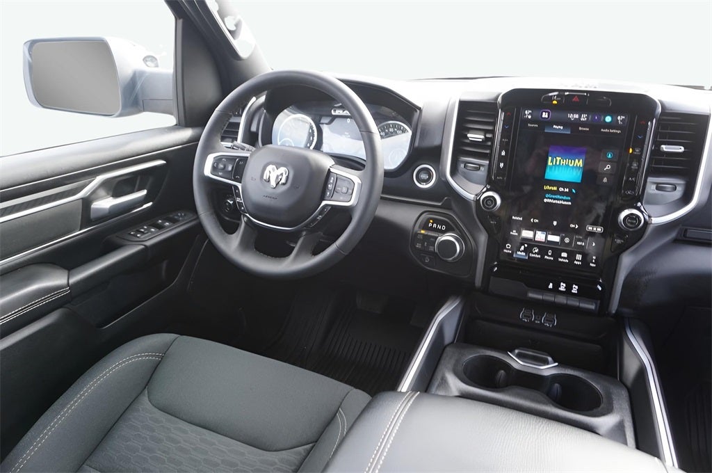 2025 RAM 1500 Big Horn Crew Cab 4x4 5'7' Box