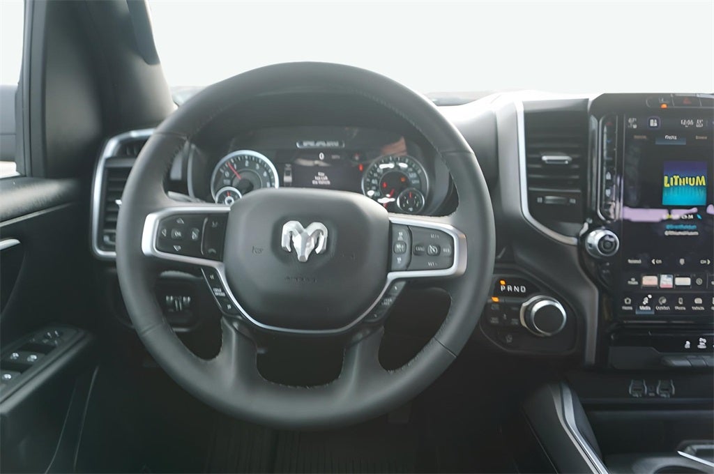 2025 RAM 1500 Big Horn Crew Cab 4x4 5'7' Box