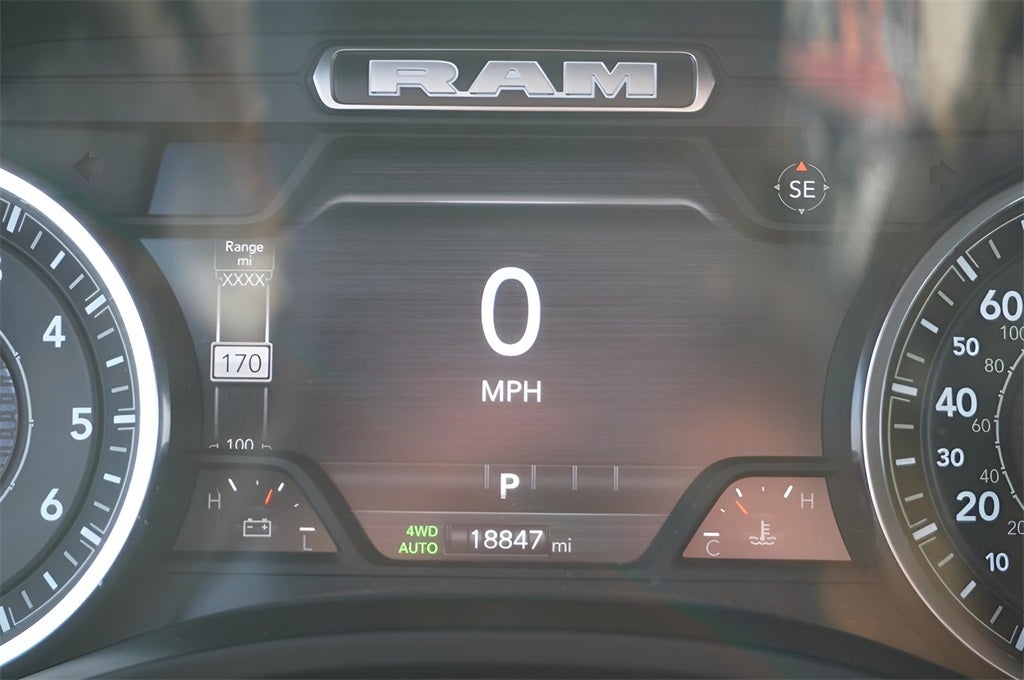 2025 RAM 1500 Big Horn Crew Cab 4x4 5'7' Box