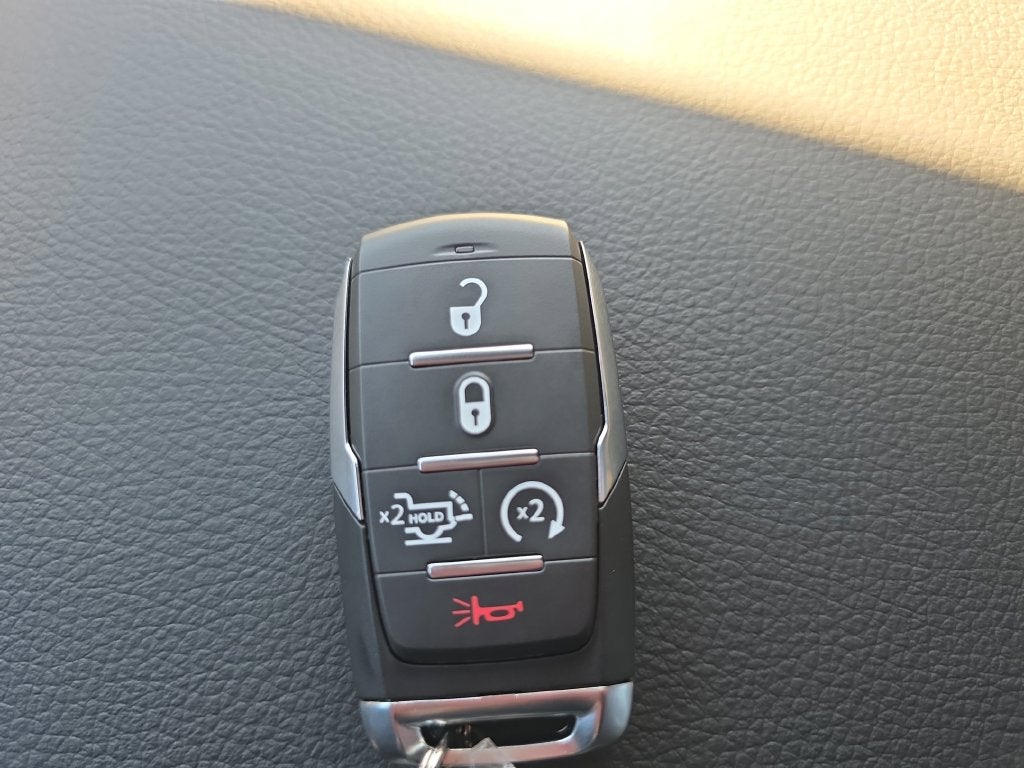 2027 RAM Ram 1500 RAM 1500 BIG HORN CREW CAB 4X4 5'7' BOX