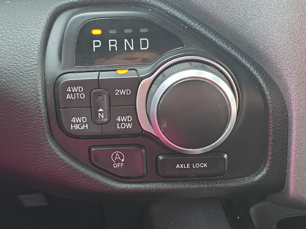 2023 RAM 1500 Big Horn Crew Cab 4x4 5'7' Box