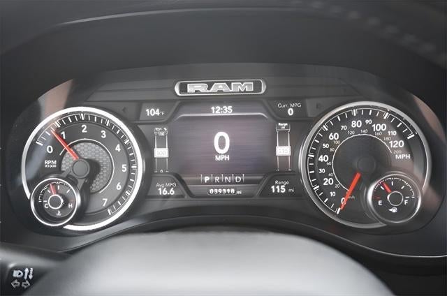 2021 RAM 1500 Big Horn Crew Cab 4x4 5'7' Box