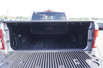 2020 RAM 1500 Big Horn Crew Cab 4x4 5'7' Box