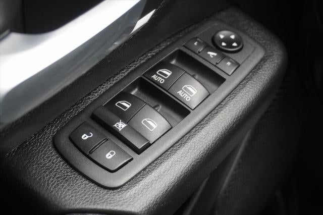 2021 RAM 1500 Big Horn Crew Cab 4x4 5'7' Box