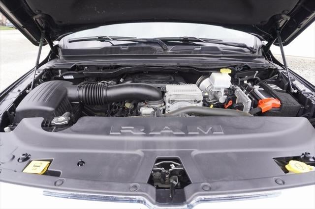 2021 RAM 1500 Big Horn Crew Cab 4x4 5'7' Box