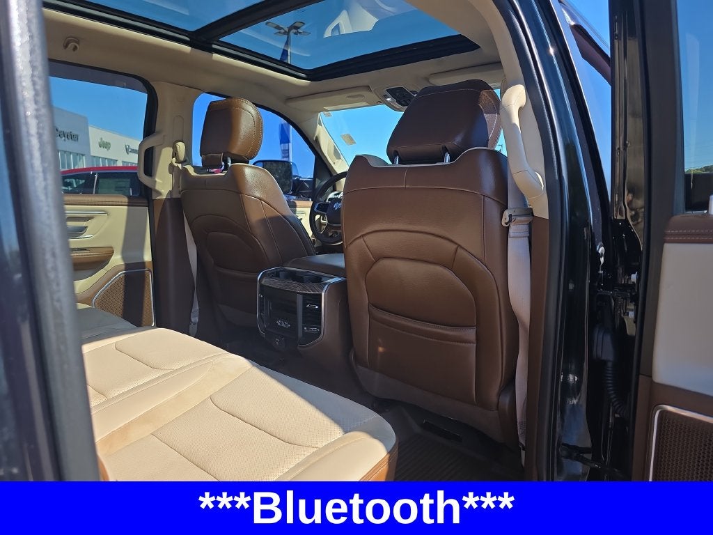 2019 RAM 1500 Laramie Crew Cab 4x4 5'7' Box