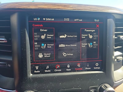 2019 RAM 1500 Laramie Crew Cab 4x4 5'7' Box