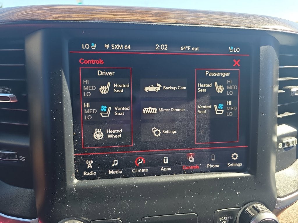2019 RAM 1500 Laramie Crew Cab 4x4 5'7' Box