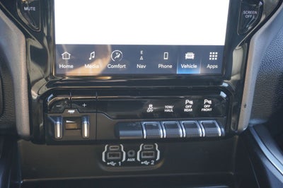 2023 RAM 1500 Laramie Crew Cab 4x4 5'7' Box