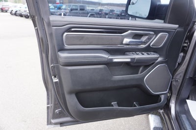 2021 RAM 1500 Laramie Crew Cab 4x4 5'7' Box