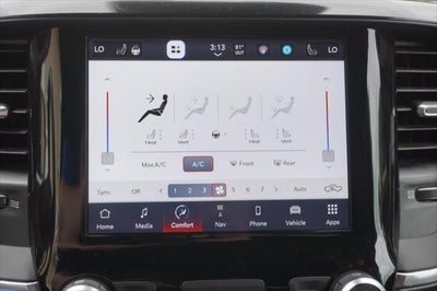 2022 RAM 1500 Laramie Crew Cab 4x4 5'7' Box