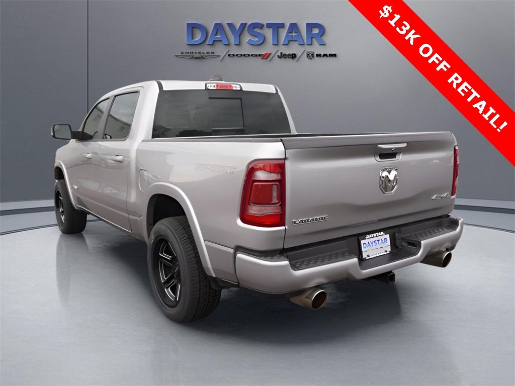 2022 RAM 1500 Laramie Crew Cab 4x4 5'7' Box